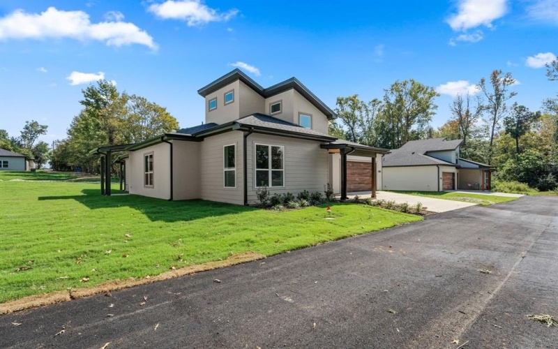 1110 S Main Street, Lindale, TX 75771, 4 Bedrooms Bedrooms, ,2 BathroomsBathrooms,Residential,For Sale,1110 S Main Street,0,21004144