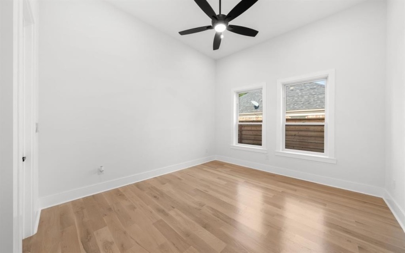 3115 GIBBS WILLIAMS Road, Dallas, TX 75233, 3 Habitaciones Habitaciones , ,3 BañosBaños,Residential,En Venta,3115 GIBBS WILLIAMS Road,0,21023605