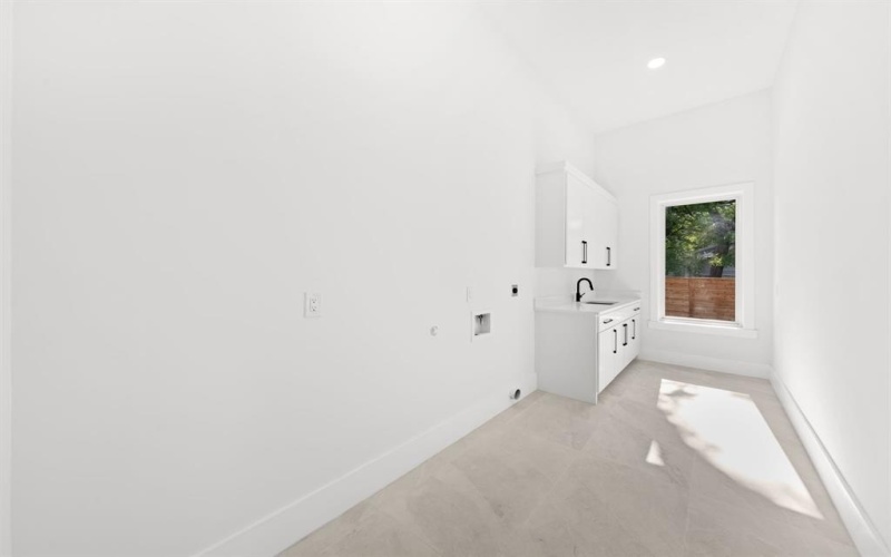 3115 GIBBS WILLIAMS Road, Dallas, TX 75233, 3 Habitaciones Habitaciones , ,3 BañosBaños,Residential,En Venta,3115 GIBBS WILLIAMS Road,0,21023605