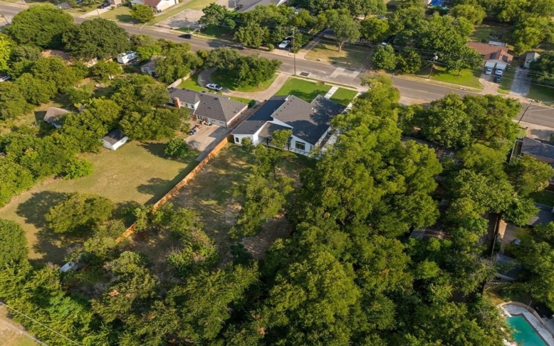 3115 GIBBS WILLIAMS Road, Dallas, TX 75233, 3 Habitaciones Habitaciones , ,3 BañosBaños,Residential,En Venta,3115 GIBBS WILLIAMS Road,0,21023605