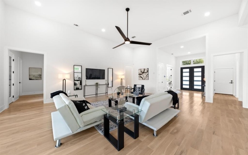3115 GIBBS WILLIAMS Road, Dallas, TX 75233, 3 Habitaciones Habitaciones , ,3 BañosBaños,Residential,En Venta,3115 GIBBS WILLIAMS Road,0,21023605