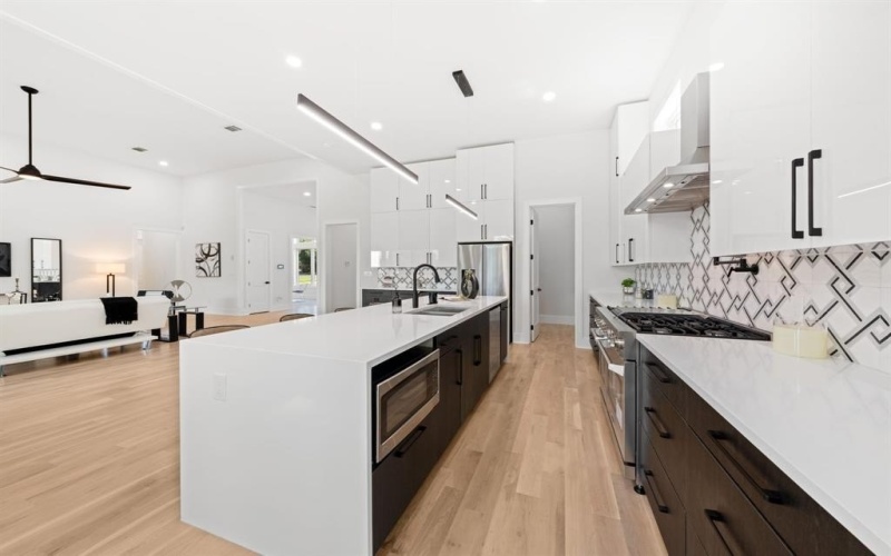 3115 GIBBS WILLIAMS Road, Dallas, TX 75233, 3 Habitaciones Habitaciones , ,3 BañosBaños,Residential,En Venta,3115 GIBBS WILLIAMS Road,0,21023605