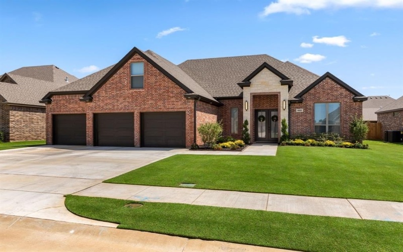4802 Silver Crest Drive, Wichita Falls, TX 76310, 4 Habitaciones Habitaciones , ,5 BañosBaños,Residential,En Venta,4802 Silver Crest Drive,0,21023793
