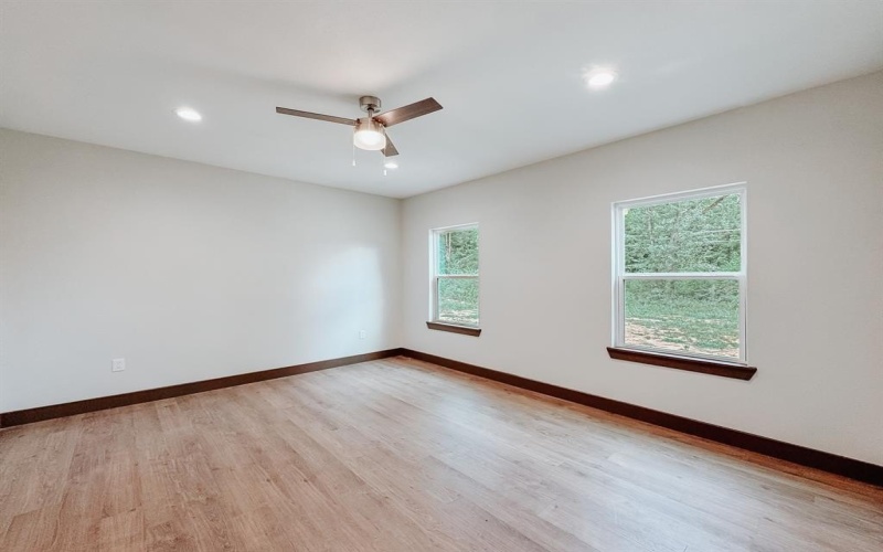 228 W FM 27, Fairfield, TX 75840, 3 Bedrooms Bedrooms, ,2 BathroomsBathrooms,Residential,For Sale,228 W FM 27,0,21024936