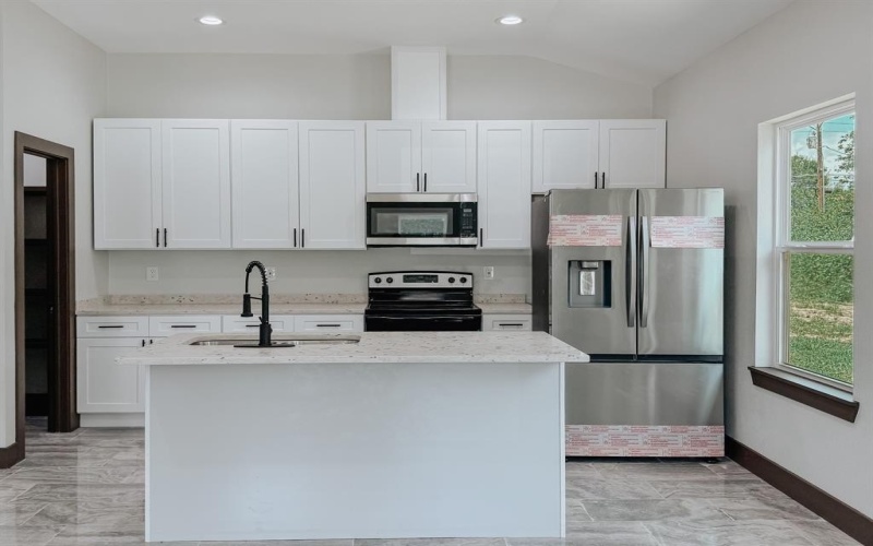 228 W FM 27, Fairfield, TX 75840, 3 Bedrooms Bedrooms, ,2 BathroomsBathrooms,Residential,For Sale,228 W FM 27,0,21024936