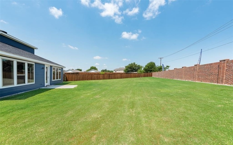 817 Hayes Court, Crowley, TX 76036, 4 Bedrooms Bedrooms, ,3 BathroomsBathrooms,Residential,For Sale,817 Hayes Court,0,21025076