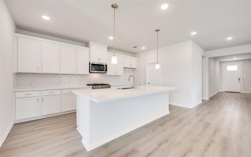 817 Hayes Court, Crowley, TX 76036, 4 Bedrooms Bedrooms, ,3 BathroomsBathrooms,Residential,For Sale,817 Hayes Court,0,21025076