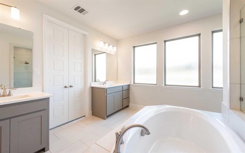 533 Banks Street, Celina, TX 75009, 4 Bedrooms Bedrooms, ,3 BathroomsBathrooms,Residential,For Sale,533 Banks Street,0,21025208