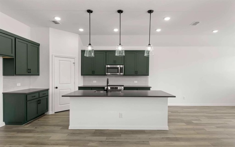 808 Roanoke, Princeton, TX 75407, 4 Bedrooms Bedrooms, ,2 BathroomsBathrooms,Residential,For Sale,808 Roanoke,0,21025256