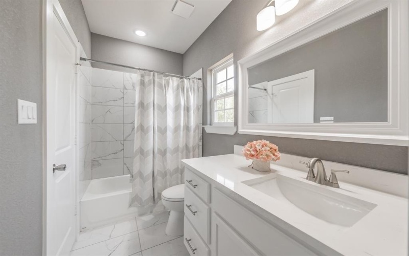412 Matthew Street, Hillsboro, TX 76645, 3 Bedrooms Bedrooms, ,2 BathroomsBathrooms,Residential,For Sale,412 Matthew Street,0,21025373