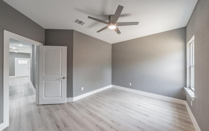 412 Matthew Street, Hillsboro, TX 76645, 3 Bedrooms Bedrooms, ,2 BathroomsBathrooms,Residential,For Sale,412 Matthew Street,0,21025373