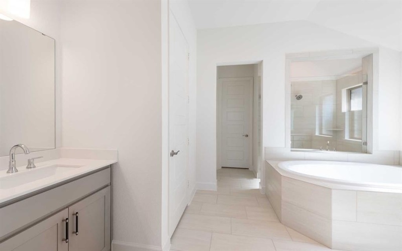 1045 Upland Court, Rockwall, TX 75087, 4 Habitaciones Habitaciones , ,3 BañosBaños,Residential,En Venta,1045 Upland Court,0,21025374