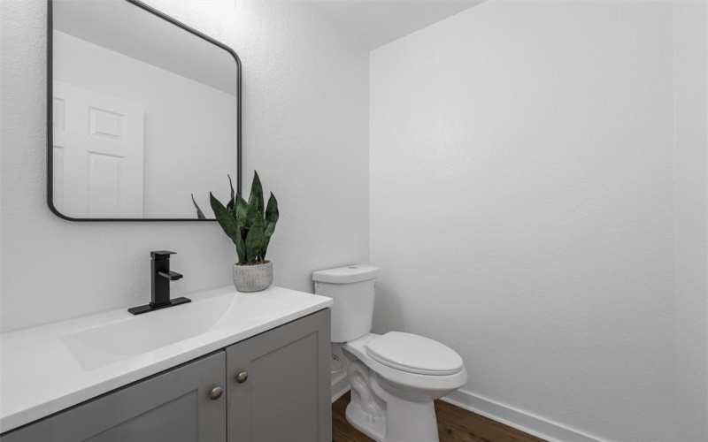 1716 N 13th Street, Waco, TX 76707, 6 Habitaciones Habitaciones , ,5 BañosBaños,Residential Multi Family,En Venta,1716 N 13th Street,0,21025492