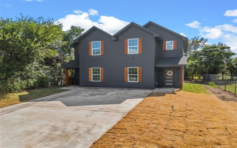 1716 N 13th Street, Waco, TX 76707, 6 Habitaciones Habitaciones , ,5 BañosBaños,Residential Multi Family,En Venta,1716 N 13th Street,0,21025492