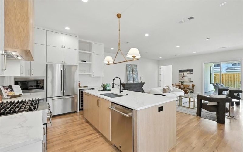 4516 Hopkins Avenue, Dallas, TX 75209, 3 Habitaciones Habitaciones , ,2 BañosBaños,Residential,En Venta,4516 Hopkins Avenue,0,21025499