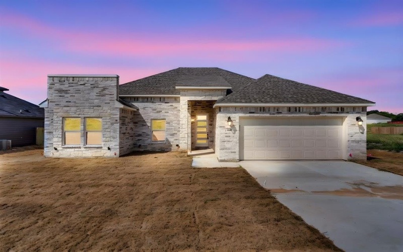 530 E Lamar Street, Palmer, TX 75152, 4 Habitaciones Habitaciones , ,2 BañosBaños,Residential,En Venta,530 E Lamar Street,0,21025522