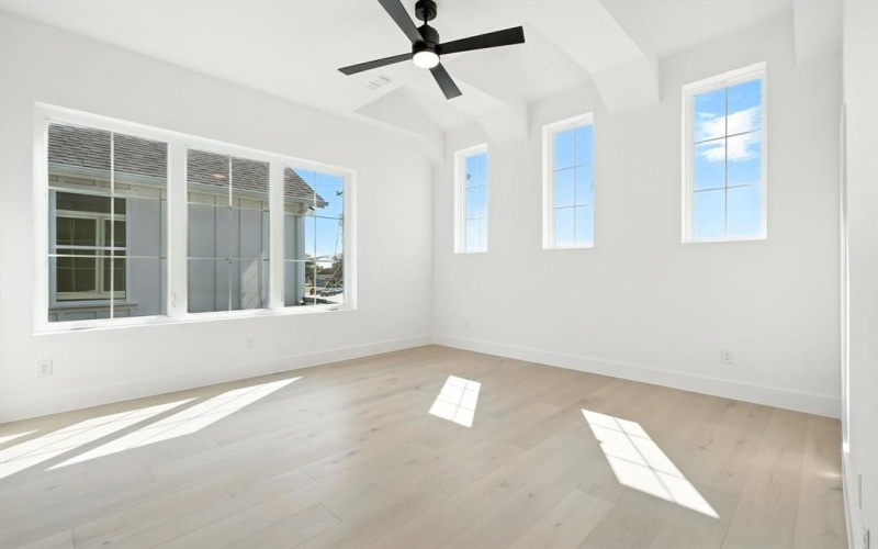 204 North Pine Street, Roanoke, TX 76262, 4 Habitaciones Habitaciones , ,3 BañosBaños,Residential,En Venta,204 North Pine Street,0,21025551
