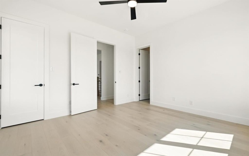 204 North Pine Street, Roanoke, TX 76262, 4 Habitaciones Habitaciones , ,3 BañosBaños,Residential,En Venta,204 North Pine Street,0,21025551