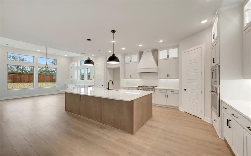 2112 Lakeside Drive, Lakewood Village, TX 75068, 4 Bedrooms Bedrooms, ,5 BathroomsBathrooms,Residential,For Sale,2112 Lakeside Drive,0,21025609