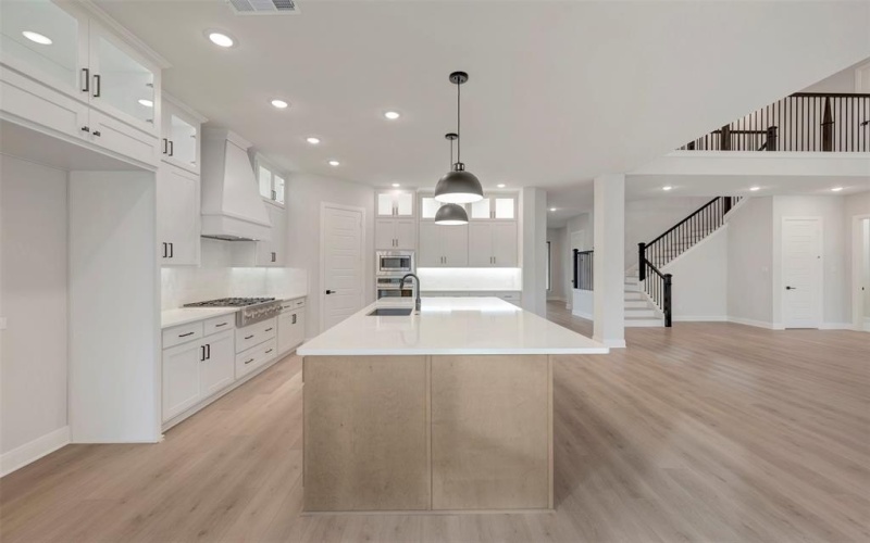 2112 Lakeside Drive, Lakewood Village, TX 75068, 4 Bedrooms Bedrooms, ,5 BathroomsBathrooms,Residential,For Sale,2112 Lakeside Drive,0,21025609