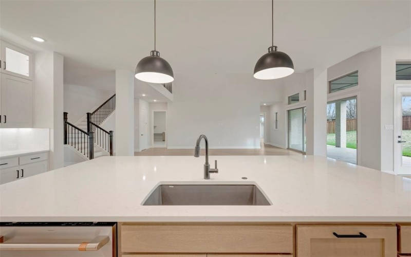 2112 Lakeside Drive, Lakewood Village, TX 75068, 4 Bedrooms Bedrooms, ,5 BathroomsBathrooms,Residential,For Sale,2112 Lakeside Drive,0,21025609