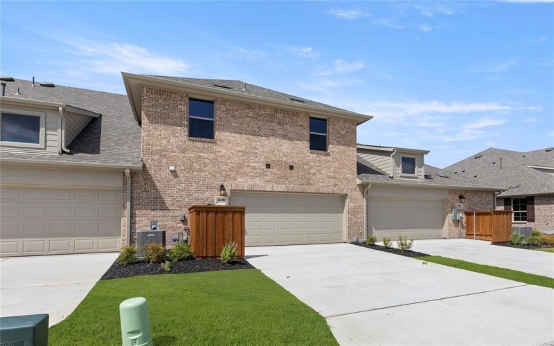 648 Oakridge Crossing, Wylie, TX 75098, 3 Bedrooms Bedrooms, ,2 BathroomsBathrooms,Residential,For Sale,648 Oakridge Crossing,0,21025668