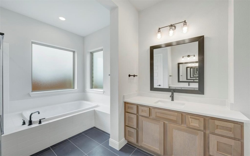 1103 Vista Way, Rockwall, TX 75087, 4 Bedrooms Bedrooms, ,3 BathroomsBathrooms,Residential,For Sale,1103 Vista Way,0,21025670