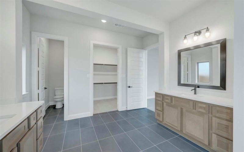 1103 Vista Way, Rockwall, TX 75087, 4 Bedrooms Bedrooms, ,3 BathroomsBathrooms,Residential,For Sale,1103 Vista Way,0,21025670