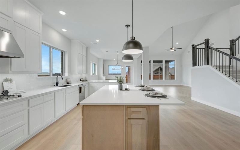 1103 Vista Way, Rockwall, TX 75087, 4 Bedrooms Bedrooms, ,3 BathroomsBathrooms,Residential,For Sale,1103 Vista Way,0,21025670