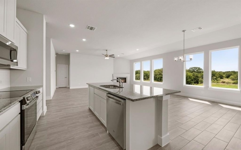 106 Brush Creek Drive, Boyd, TX 76023, 4 Bedrooms Bedrooms, ,2 BathroomsBathrooms,Residential,For Sale,106 Brush Creek Drive,0,21025721