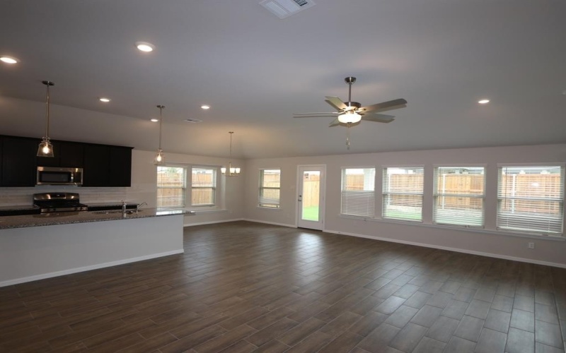 14049 Kempt Drive, Pilot Point, TX 76258, 4 Bedrooms Bedrooms, ,3 BathroomsBathrooms,Residential,For Sale,14049 Kempt Drive,0,21025753