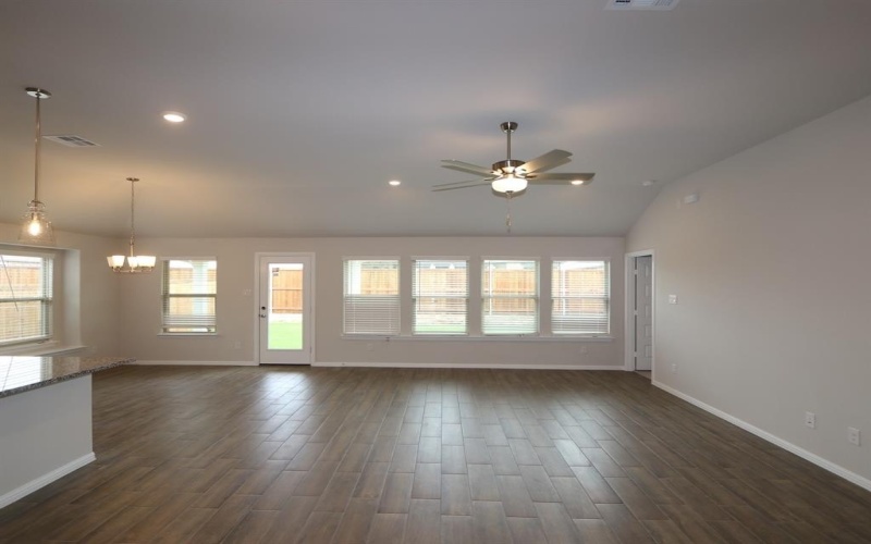 14049 Kempt Drive, Pilot Point, TX 76258, 4 Bedrooms Bedrooms, ,3 BathroomsBathrooms,Residential,For Sale,14049 Kempt Drive,0,21025753