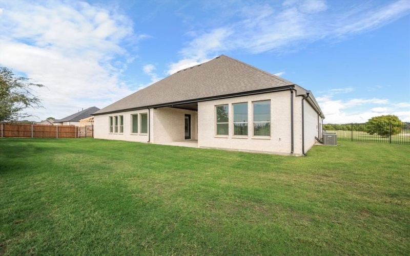 4310 Sandstrom Way, Fort Worth, TX 76179, 4 Bedrooms Bedrooms, ,3 BathroomsBathrooms,Residential,For Sale,4310 Sandstrom Way,0,21025761