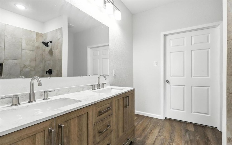 922 Scenic Drive, Granbury, TX 76048, 3 Habitaciones Habitaciones , ,2 BañosBaños,Residential,En Venta,922 Scenic Drive,0,21025762