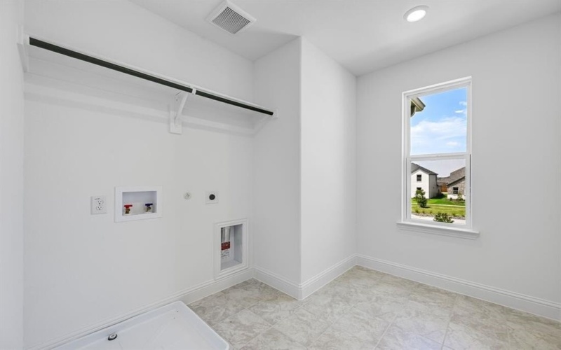 100 North Sky Drive, Celina, TX 75009, 4 Habitaciones Habitaciones , ,3 BañosBaños,Residential,En Venta,100 North Sky Drive,0,21025773