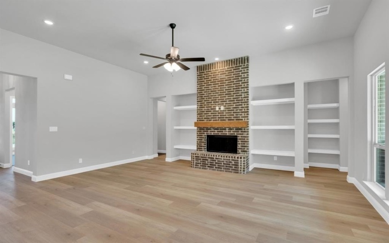 723 Crystal Lk Lane, Red Oak, TX 75154, 4 Bedrooms Bedrooms, ,3 BathroomsBathrooms,Residential,For Sale,723 Crystal Lk Lane,0,21025775