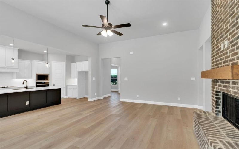 723 Crystal Lk Lane, Red Oak, TX 75154, 4 Bedrooms Bedrooms, ,3 BathroomsBathrooms,Residential,For Sale,723 Crystal Lk Lane,0,21025775