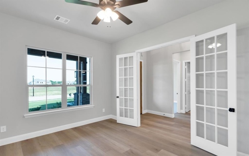 723 Crystal Lk Lane, Red Oak, TX 75154, 4 Bedrooms Bedrooms, ,3 BathroomsBathrooms,Residential,For Sale,723 Crystal Lk Lane,0,21025775