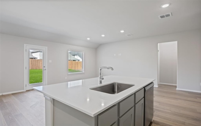 916 Rosemary Hill Drive, McKinney, TX 75071, 3 Habitaciones Habitaciones , ,2 BañosBaños,Residential,En Venta,916 Rosemary Hill Drive,0,21025936
