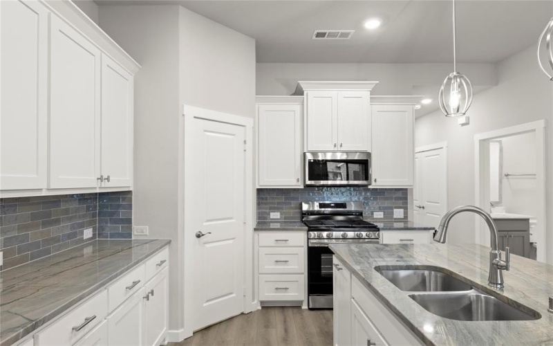 650 Oakridge Drive, Wylie, TX 75098, 2 Habitaciones Habitaciones , ,2 BañosBaños,Residential,En Venta,650 Oakridge Drive,0,21025970