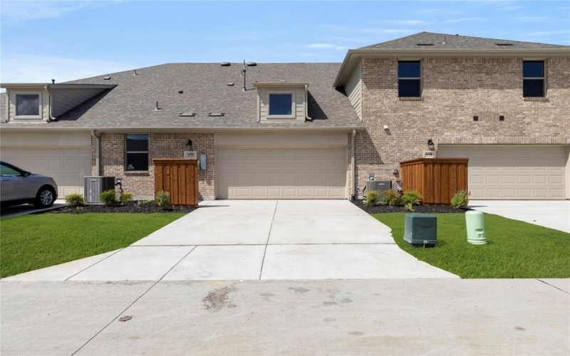 650 Oakridge Drive, Wylie, TX 75098, 2 Habitaciones Habitaciones , ,2 BañosBaños,Residential,En Venta,650 Oakridge Drive,0,21025970