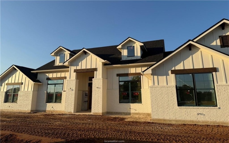 5648 Mill Water Court, Bryan, TX 77808, 4 Bedrooms Bedrooms, ,3 BathroomsBathrooms,Residential,For Sale,5648 Mill Water Court,0,25008724