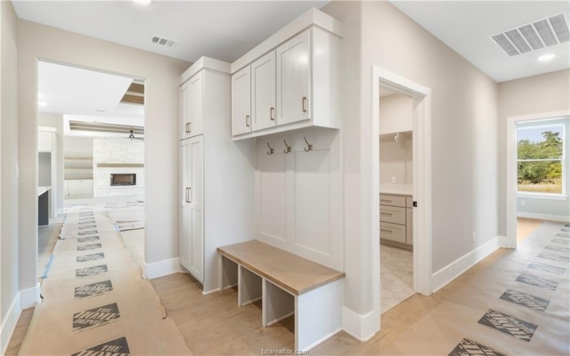 5671 Mill Water Court, Bryan, TX 77808, 4 Habitaciones Habitaciones , ,3 BañosBaños,Residential,En Venta,5671 Mill Water Court,0,25008726