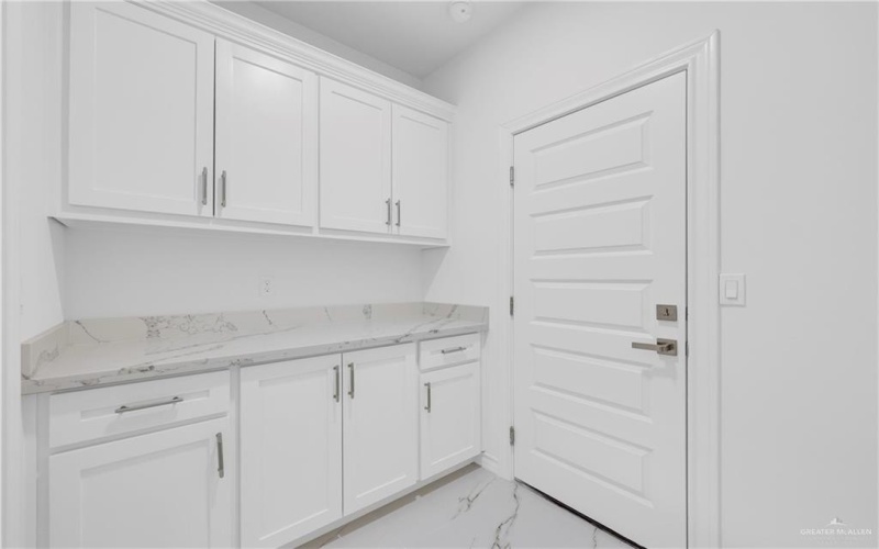 2317 N Woody Street, Edinburg, TX 78541, 3 Bedrooms Bedrooms, ,2 BathroomsBathrooms,Residential,For Sale,2317 N Woody Street,0,477063