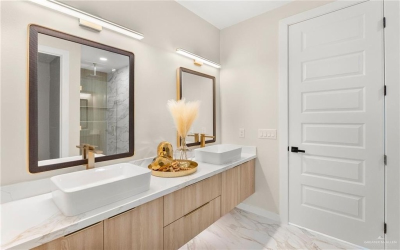 2205 San Charbel Street, San Juan, TX 78589, 3 Bedrooms Bedrooms, ,2 BathroomsBathrooms,Residential,For Sale,2205 San Charbel Street,0,478039