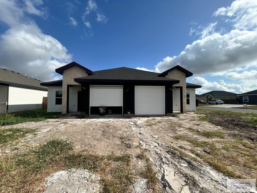 2228 VALLEY CIRCLE, LA FERIA, TX 78559, ,Residential Multi Family,For Sale,2228 VALLEY CIRCLE,0,29767442