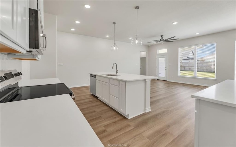 3576 Pointe du Hoc Loop, Bryan, TX 77808, 3 Habitaciones Habitaciones , ,2 BañosBaños,Residential,En Venta,3576 Pointe du Hoc Loop,0,25008746