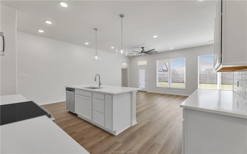 3576 Pointe du Hoc Loop, Bryan, TX 77808, 3 Habitaciones Habitaciones , ,2 BañosBaños,Residential,En Venta,3576 Pointe du Hoc Loop,0,25008746