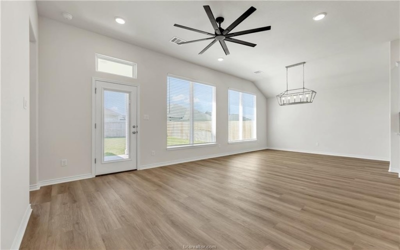 3576 Pointe du Hoc Loop, Bryan, TX 77808, 3 Habitaciones Habitaciones , ,2 BañosBaños,Residential,En Venta,3576 Pointe du Hoc Loop,0,25008746