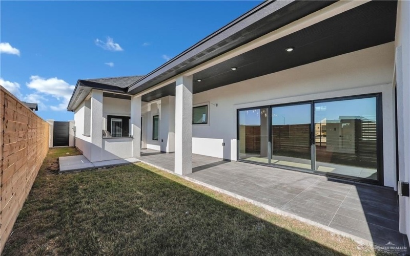 2701 E Versace Drive, Edinburg, TX 78545, 4 Habitaciones Habitaciones , ,2 BañosBaños,Residential,En Venta,2701 E Versace Drive,0,477986